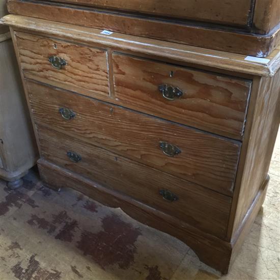 Pine chest of drawers